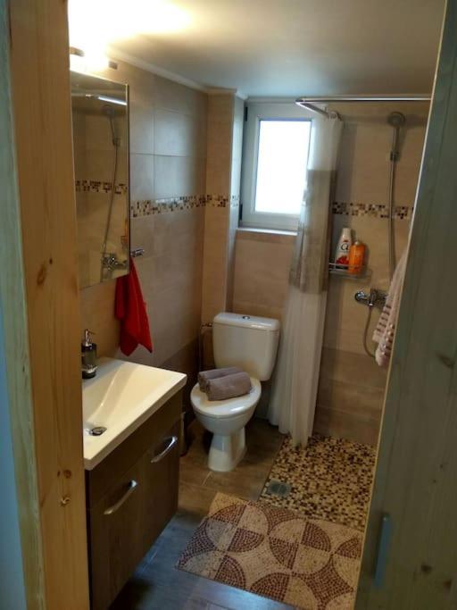Nice& Cozy Flat 1Min From The Heart Of Athens.Wifi Exterior photo